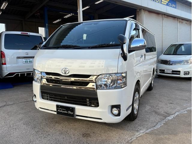Toyota HIACE VAN 2018 — фото автомобиля 1