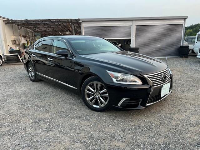 Lexus LS 2013 — фото автомобиля 1