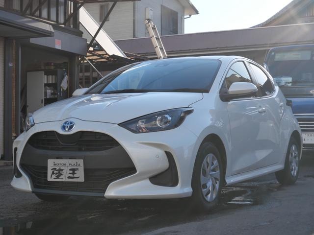 Toyota YARIS 2020 — фото автомобиля