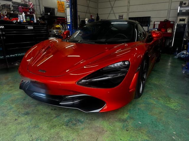 Mclaren 720S 2020 — фото автомобиля
