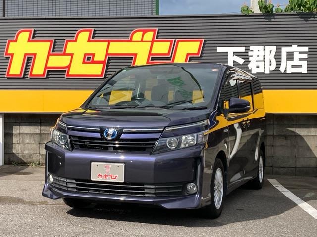 Toyota VOXY 2014 — фото автомобиля 1