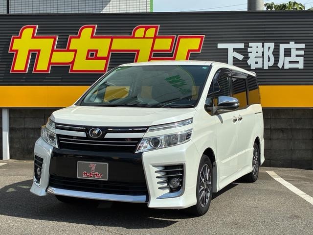 Toyota VOXY 2015 — фото автомобиля