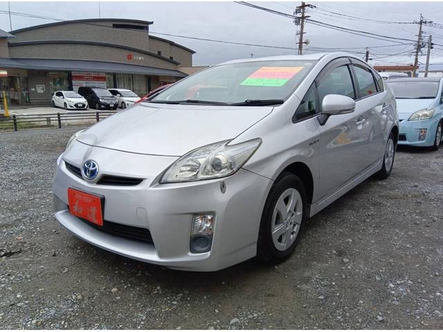Toyota PRIUS 2011 — фото автомобиля
