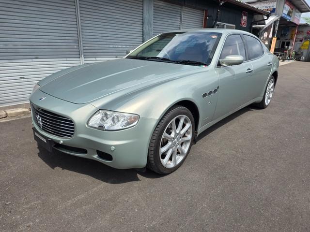 Maserati QUATTROPORTE 2005 — фото автомобиля