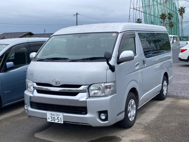 Toyota HIACE WAGON 2016 — фото автомобиля 1