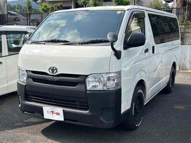 Toyota HIACE VAN 2017 — фото автомобиля 1