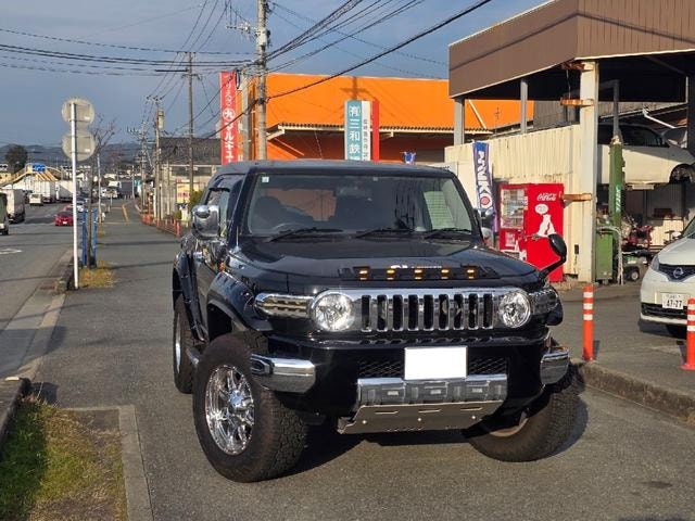 Toyota FJ CRUISER 2012 — фото автомобиля
