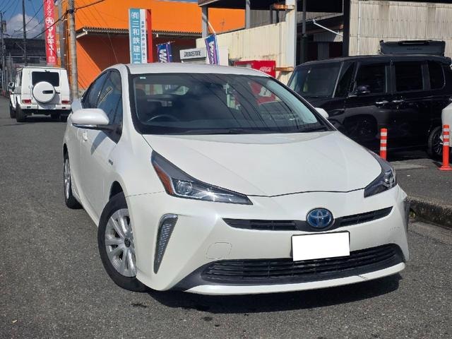 Toyota PRIUS 2019 — фото автомобиля 1