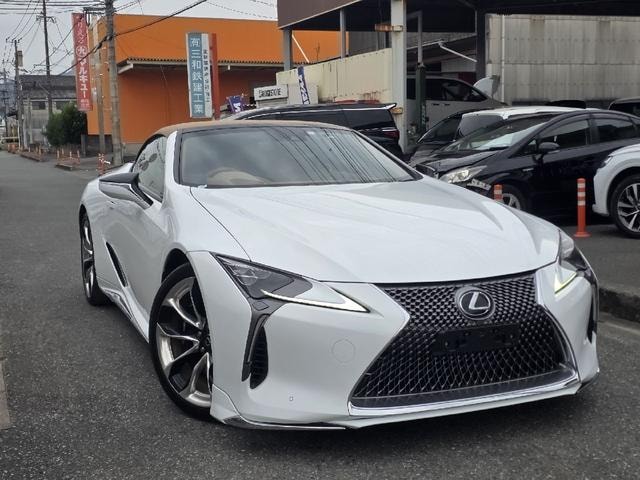Lexus LC 2021 — фото автомобиля