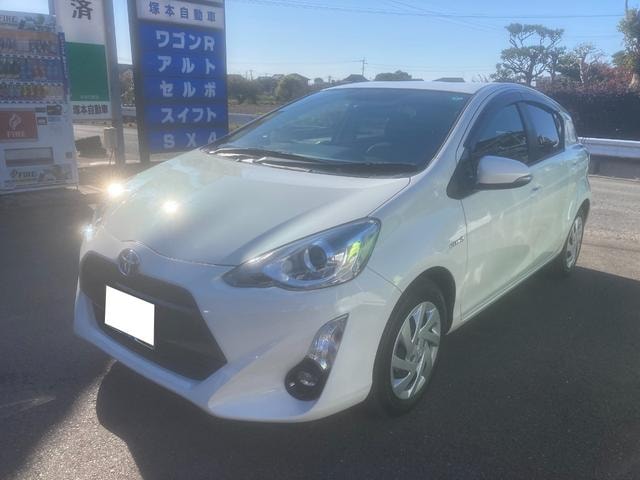Toyota AQUA 2015 — фото автомобиля