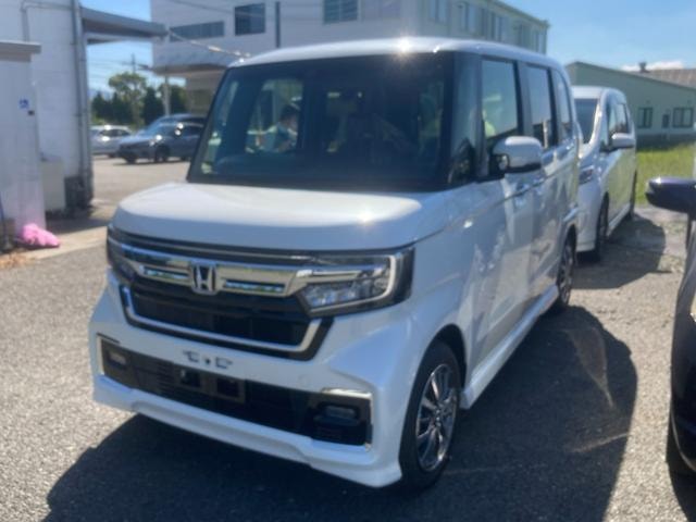 Honda N-BOX CUSTOM 2023 — фото автомобиля