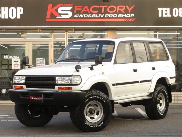 Toyota LAND CRUISER 80 1993 — фото автомобиля