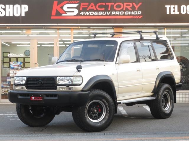 Toyota LAND CRUISER 80 1996 — фото автомобиля
