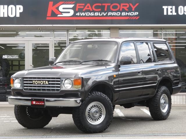 Toyota LAND CRUISER 80 1995 — фото автомобиля