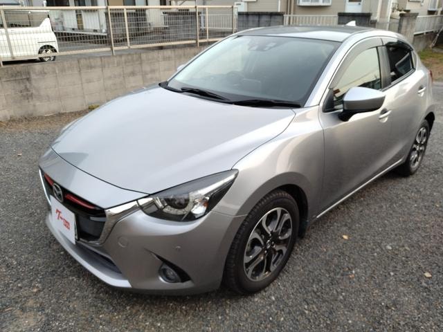 Mazda DEMIO 2016 — фото автомобиля