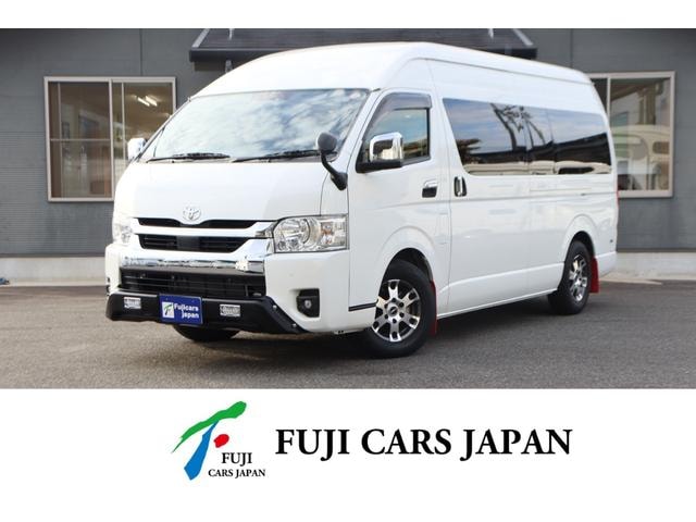 Toyota HIACE VAN 2024 — фото автомобиля