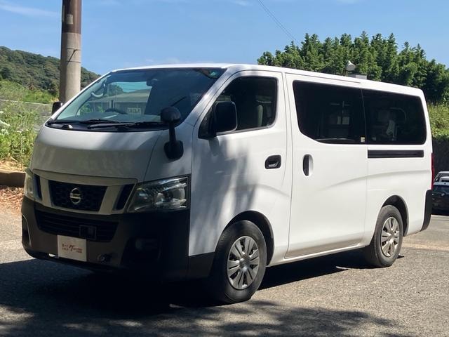 Nissan NV350CARAVAN VAN 2016 — фото автомобиля 1