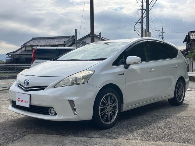 Toyota PRIUS ALPHA 2012 — фото автомобиля