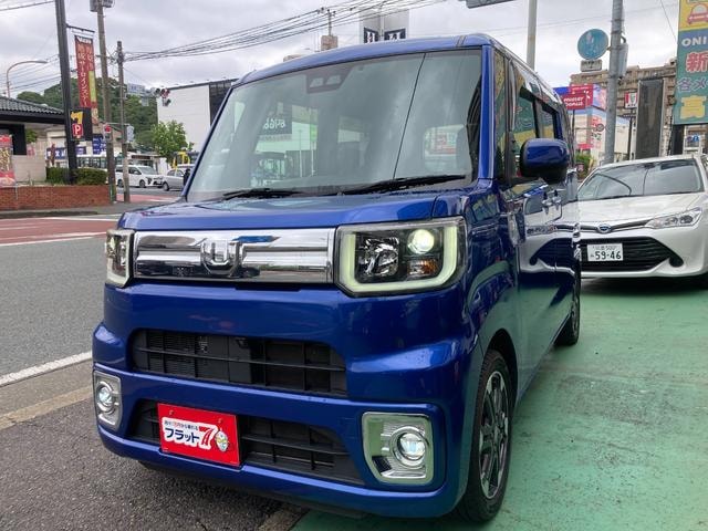 Daihatsu WAKE 2019 — фото автомобиля 1