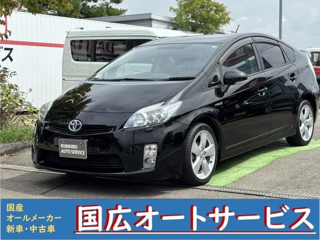 Toyota PRIUS 2011 — фото автомобиля