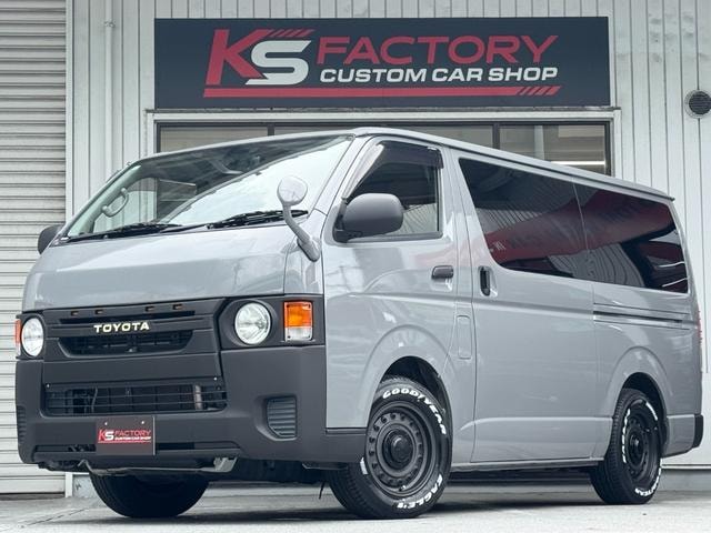 Toyota HIACE VAN 2014 — фото автомобиля