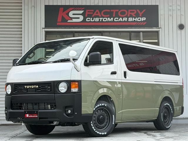 Toyota HIACE VAN 2026 — фото автомобиля 1