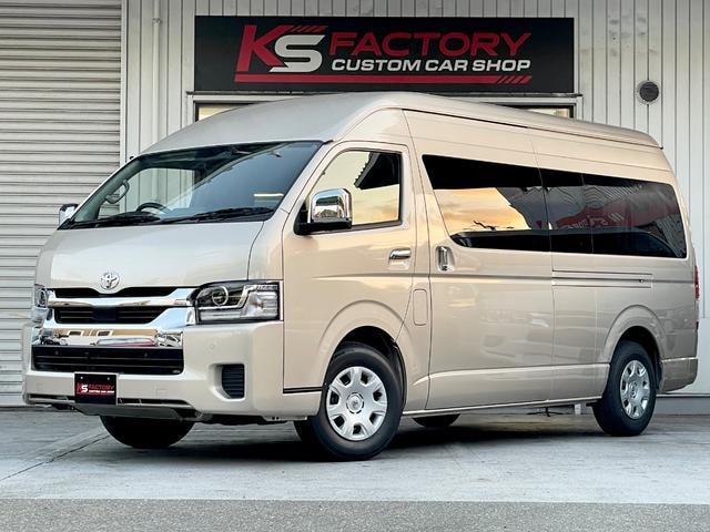 Toyota HIACE WAGON 2026 — фото автомобиля