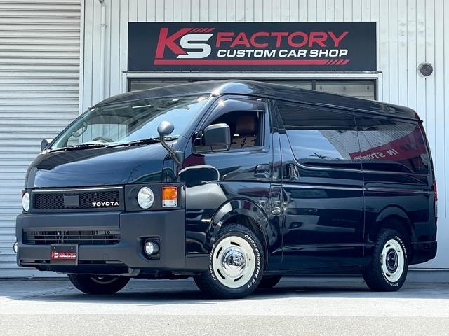 Toyota HIACE WAGON 2022 — фото автомобиля
