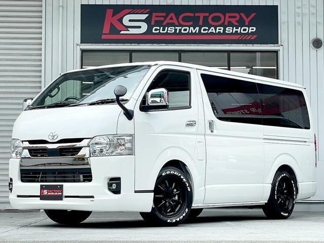 Toyota HIACE VAN 2026 — фото автомобиля