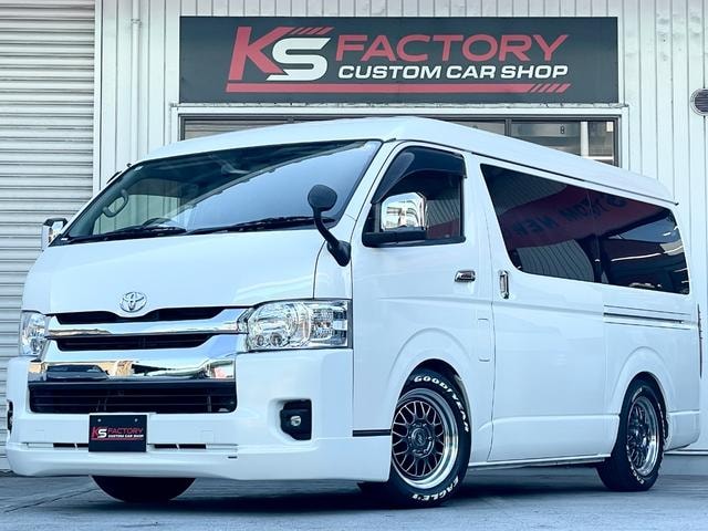 Toyota HIACE WAGON 2013 — фото автомобиля 1