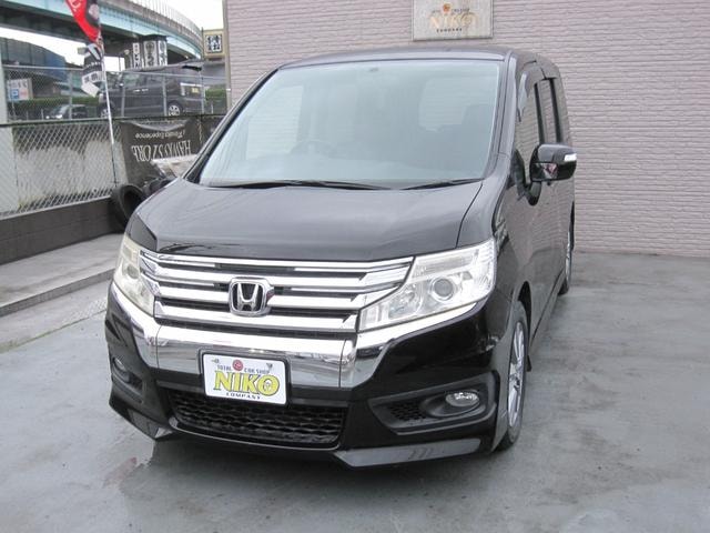 Honda STEPWAGON SPADA 2013 — фото автомобиля 1