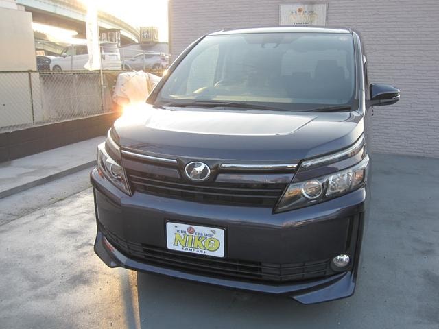 Toyota VOXY 2016 — фото автомобиля 1