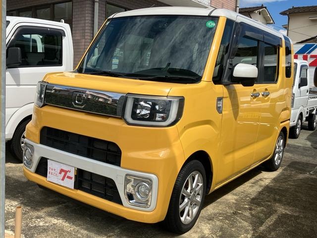 Daihatsu WAKE 2015 — фото автомобиля