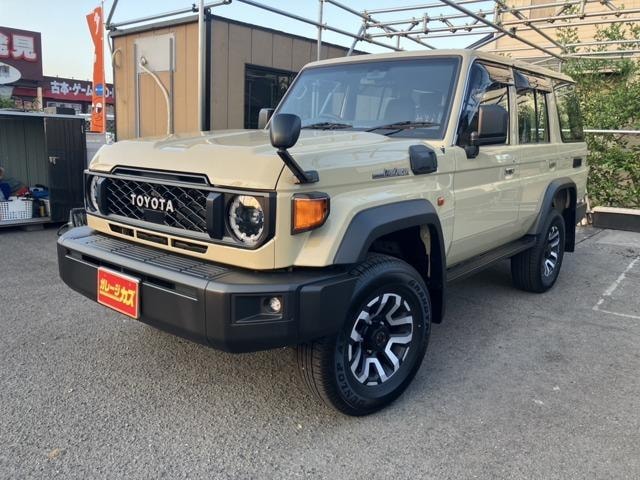 Toyota LAND CRUISER 70 2026 — фото автомобиля