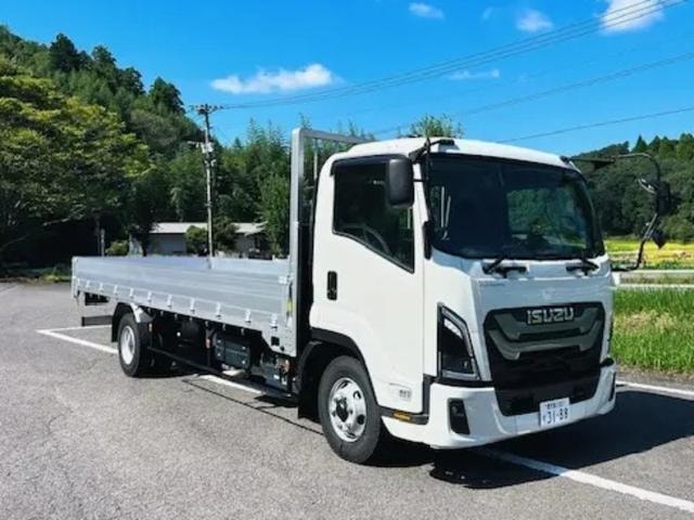 Isuzu FORWARD 2025 — фото автомобиля 1