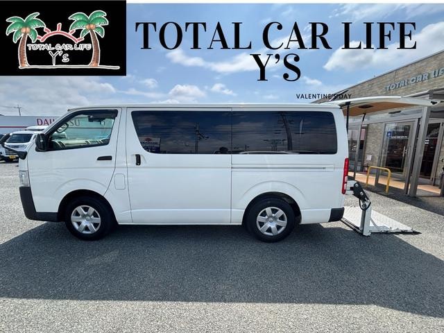 Toyota HIACE VAN 2022 — фото автомобиля 1