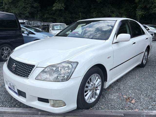 Toyota CROWN 2007 — фото автомобиля 1