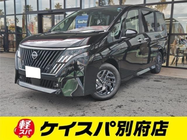 Nissan SERENA 2026 — фото автомобиля 1