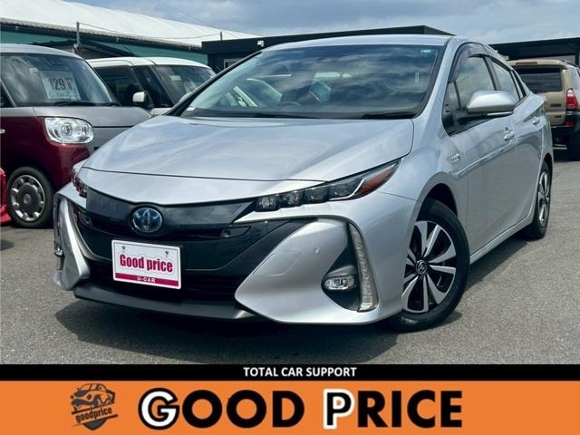Toyota PRIUS PHV 2021 — фото автомобиля 1