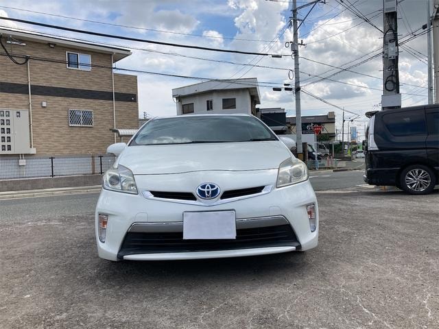 Toyota PRIUS PHV 2013 — фото автомобиля 1