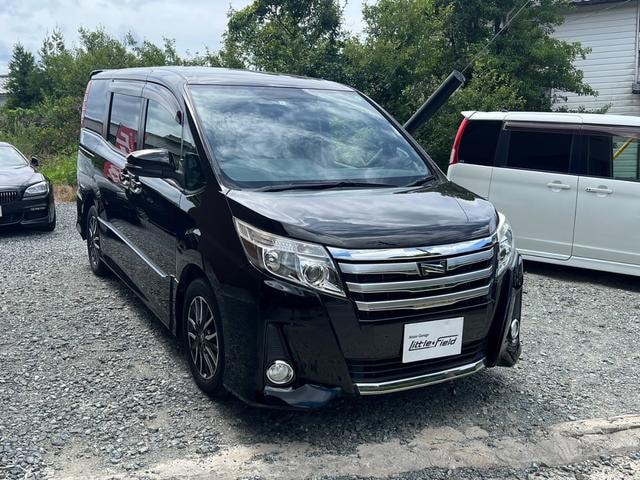 Toyota NOAH 2015 — фото автомобиля 1
