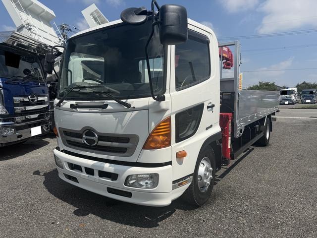 Hino RANGER 2013 — фото автомобиля 1