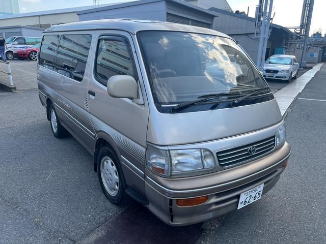Toyota HIACE WAGON 1994 — фото автомобиля