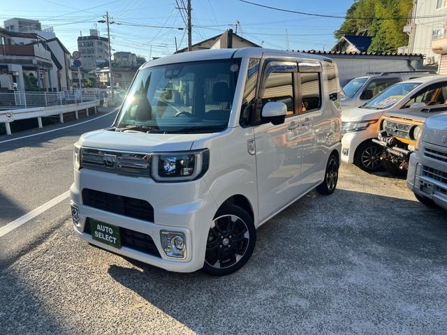 Daihatsu WAKE 2020 — фото автомобиля 1