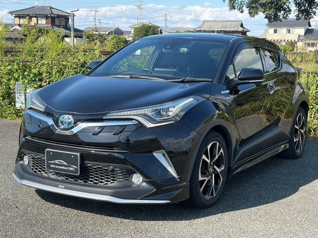 Toyota C-HR 2017 — фото автомобиля 1