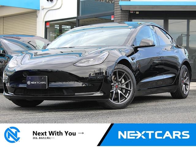 Tesla MODEL 3 2022 — фото автомобиля 1