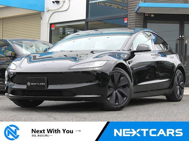 Tesla MODEL 3 2024 — фото автомобиля 1