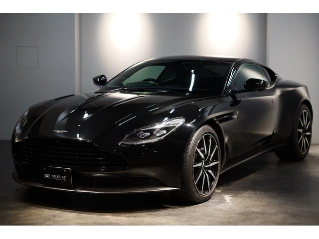 Aston Martin DB11 2017 — фото автомобиля