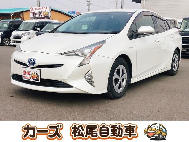 Toyota PRIUS 2016 — фото автомобиля 1