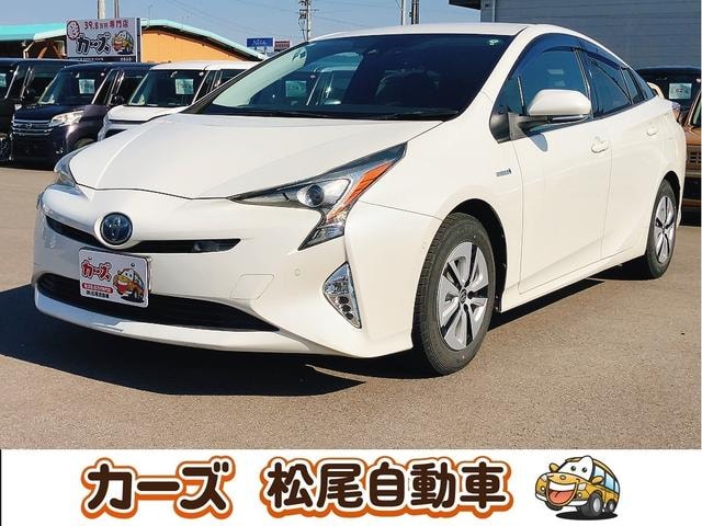 Toyota PRIUS 2017 — фото автомобиля 1